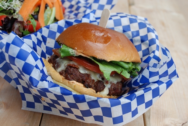 Restaurant Roundup: Waterloo's Mouthwatering Burgers | Food Bloggers of Canada