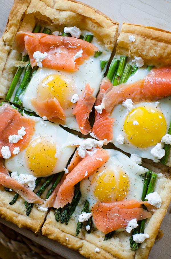 Asparagus-and-Egg-Tart-with-Smoked-Salmon