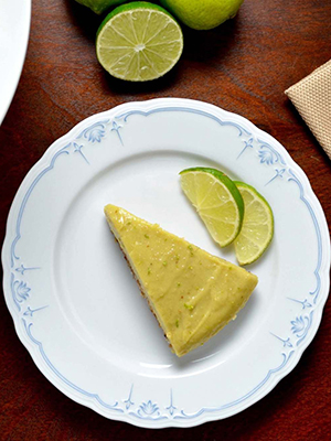 Vegan No Bake Key Lime Avocado Pie | She Loves Biscotti