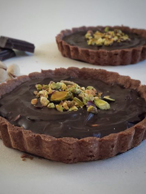 Chocolate Pistachio Tart | Tiny Sweet Tooth