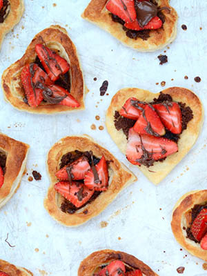 Nutella Strawberry Puff Pastry Hearts | A Life Well Consumed