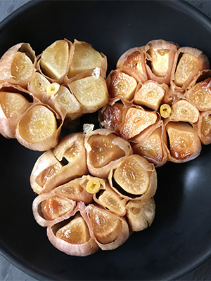 How To Make Roasted Garlic | A Day In The Kitchen