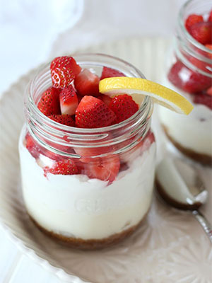 No Bake Strawberry Lemon Cheesecake Jars | Satori Design For Living