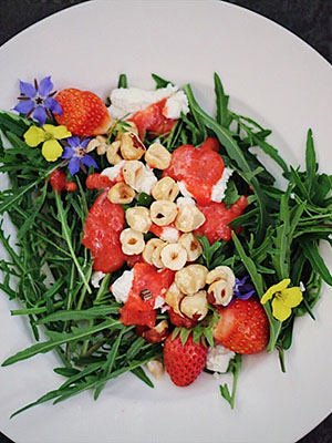 Arugula Salada With Strawberry Vinaigrette | West Coast Kitchen + Garden