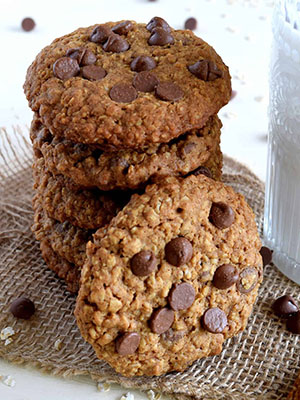 Jumbo Chocolate Chip Oatmeal Cookies | Lord Byron's Kitchen