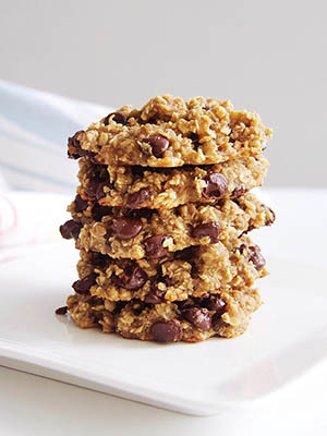 Gluten Free Oatmeal Chocolate Chip Cookies with Quinoa Flakes | The Best of This Life