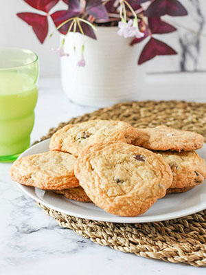 Gluten Free Chocolate Chip Cookies | The Delicious Spoon