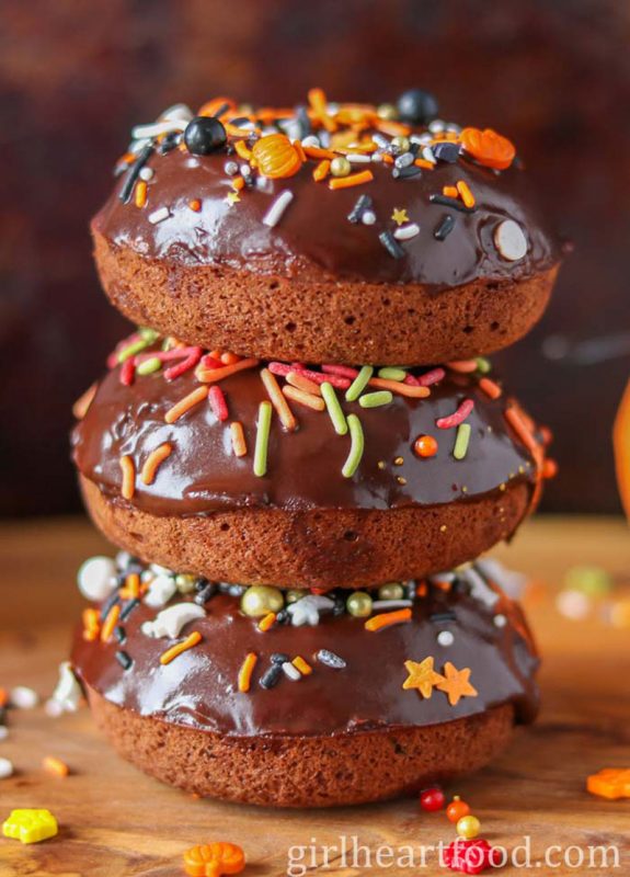 Pumpkin Chocolate Hallowee Doughnuts | Girl Heart Food