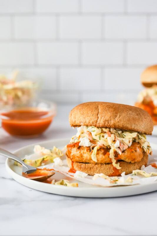 Spicy Turkey burgers with dill slaw